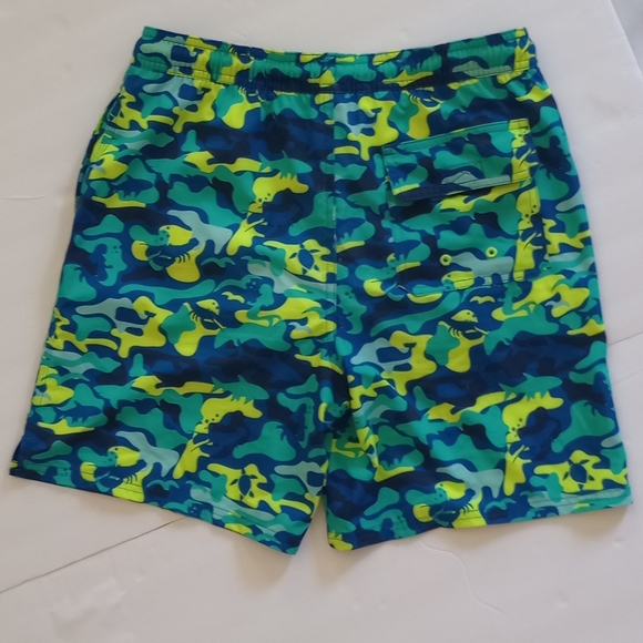 Vineyard Vines Boys Turtle Whale Shark Lobster Print Chappy Swim Trunks Large - Picture 2 of 11